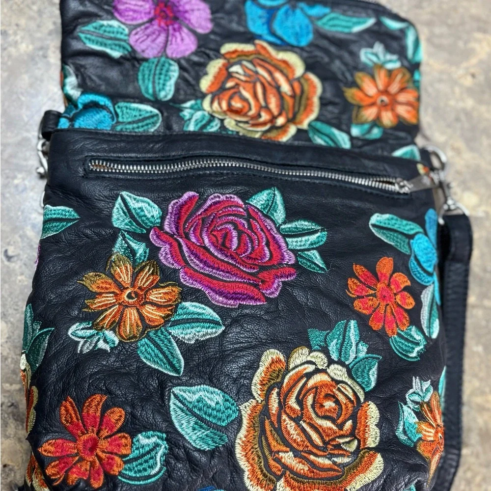 Luzille - Spanish Villa Embroidery Collection - Picture 4 of 6